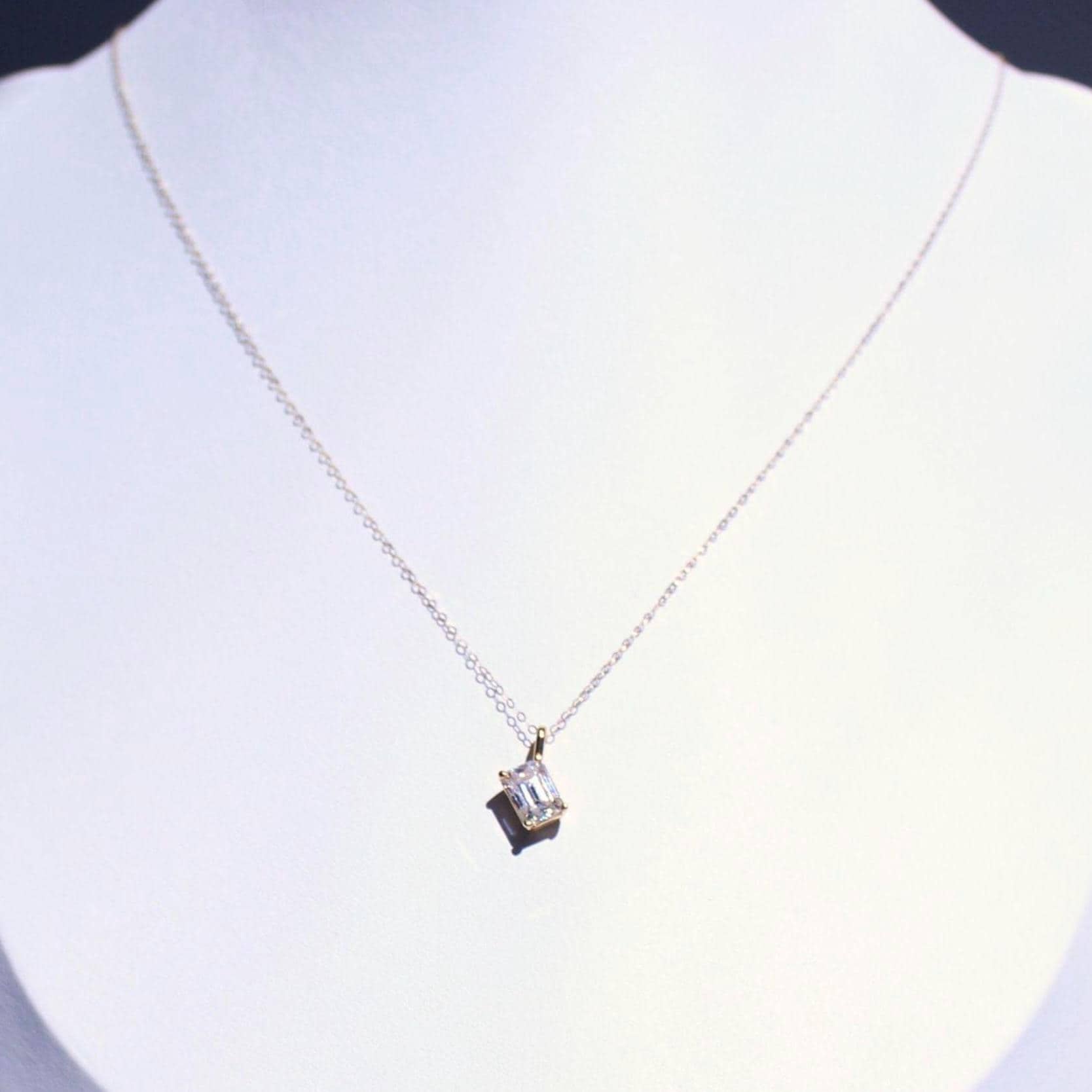 18K Gold 1 Ct Moissanite Chloe Necklace – Elegant Solitaire Pendant