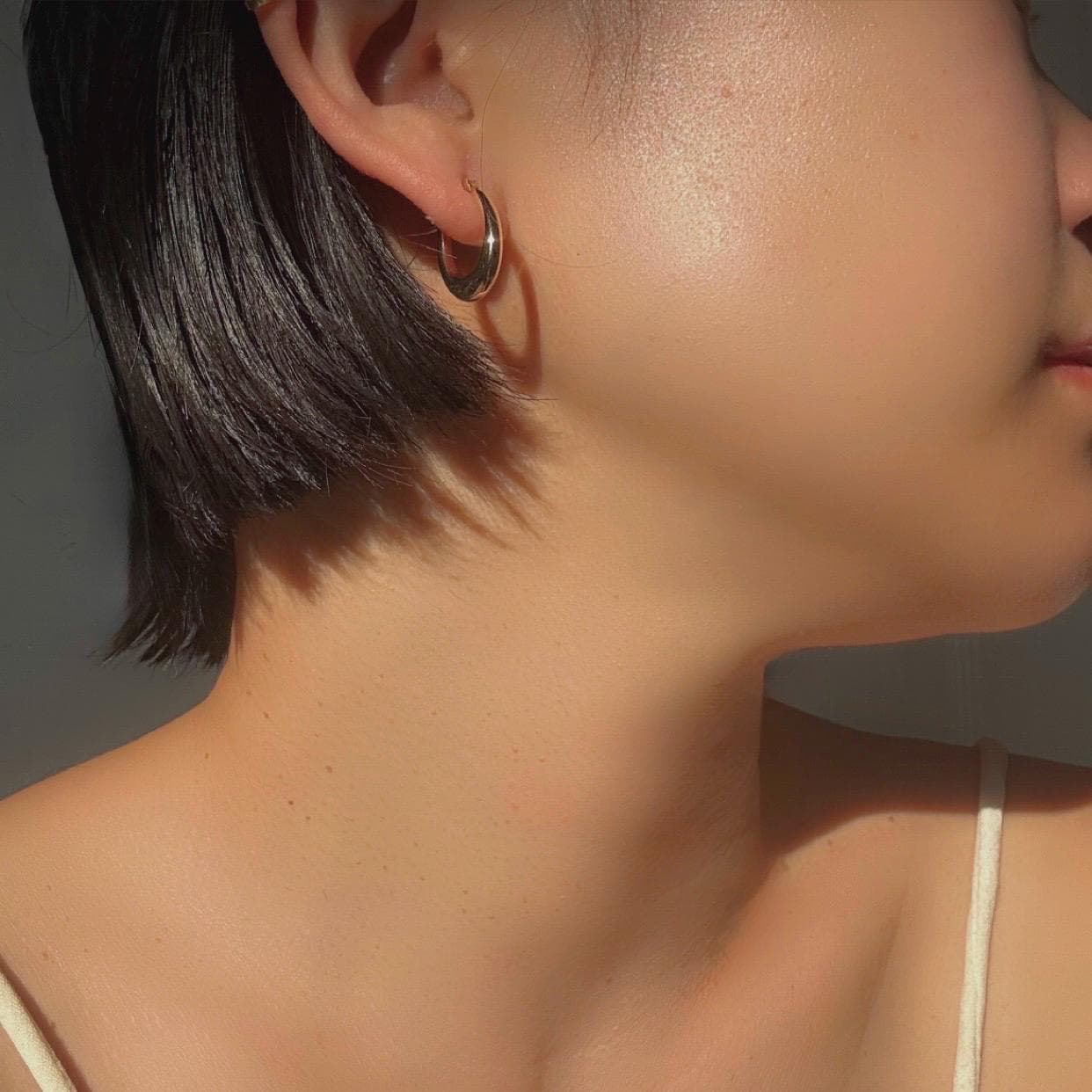 18K Solid Gold Petite Eva Hoop Earrings – Everyday Luxury
