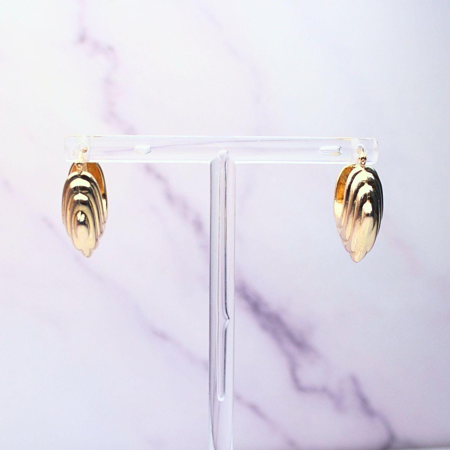 Vintage 14K Solid Gold Ribbed Hoop Earrings – Stylish Statement Hoops