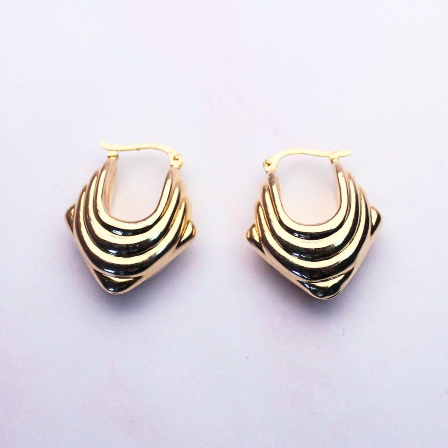 Vintage 14K Solid Gold Ribbed Hoop Earrings – Stylish Statement Hoops