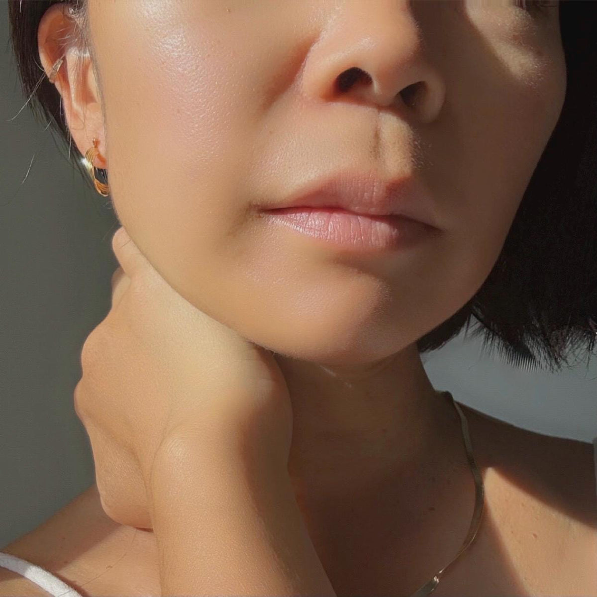 Vintage 10K Solid Gold Petite Ribbed Hoop Earrings