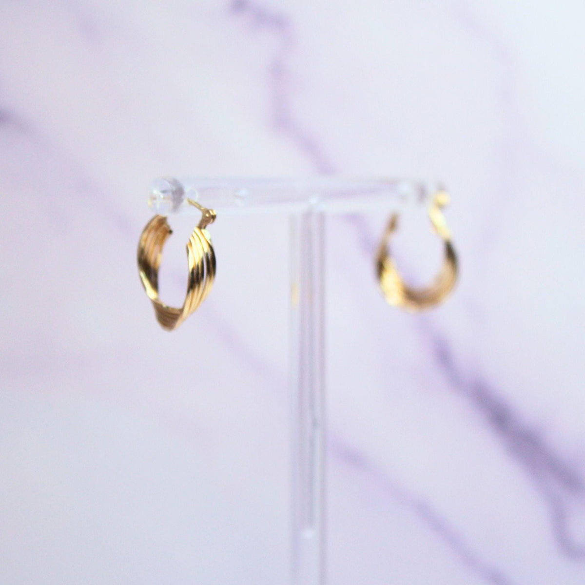 Vintage 10K Solid Gold Petite Ribbed Hoop Earrings