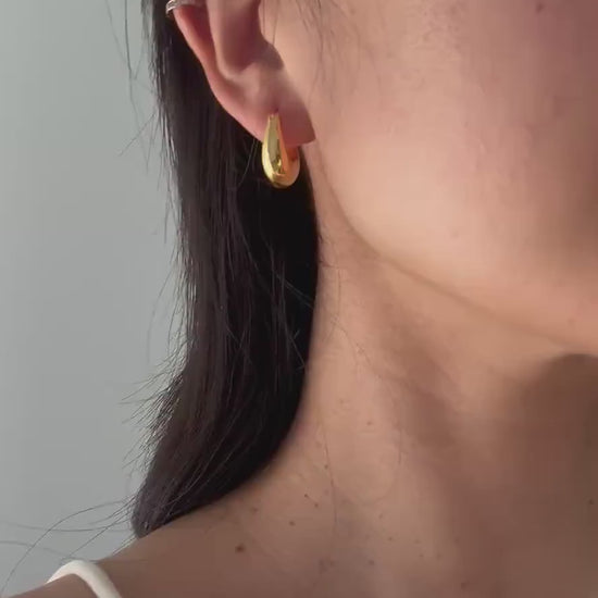18k Solid Gold Brook Hoop Earrings: Bold Timeless Statement