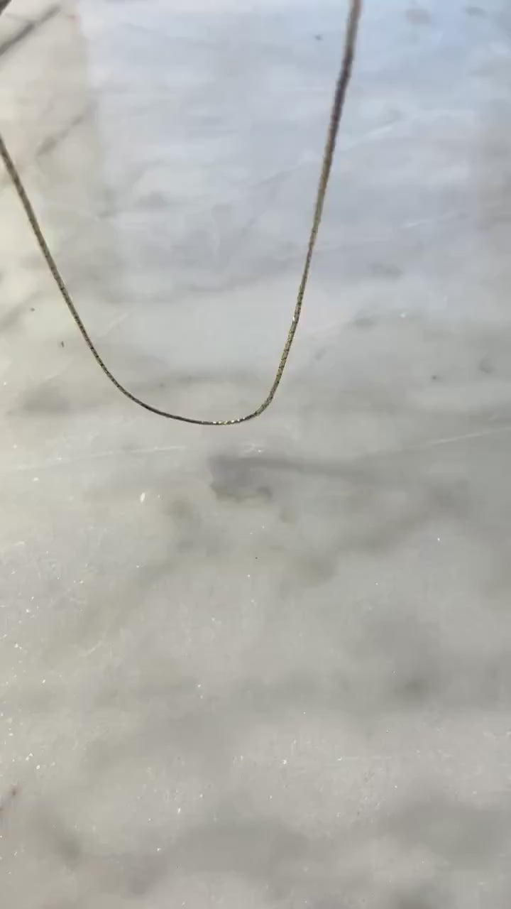 14k solid gold super fine C-link elegant chain necklace precious vintage jewelry