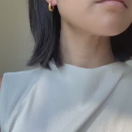 18K Solid Gold Nina Hoop Earrings | Classic Teardrop Hoops | Minimalist Everyday Gold Jewelry