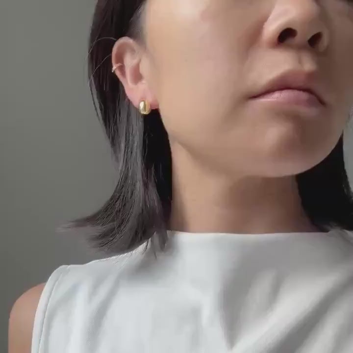 Minimalist Sterling Silver Abigail Hoop Earrings: 14k Gold Plated