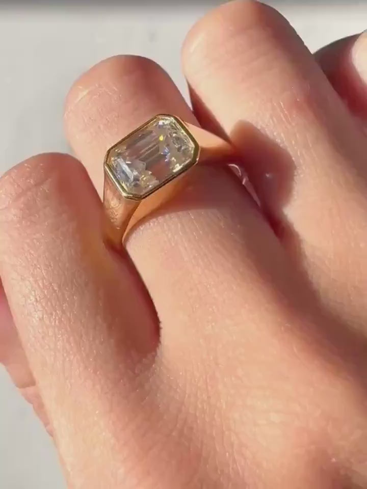 14K Gold Atlas Signet Ring with Emerald-Cut Moissanite – Modern Minimalist Design