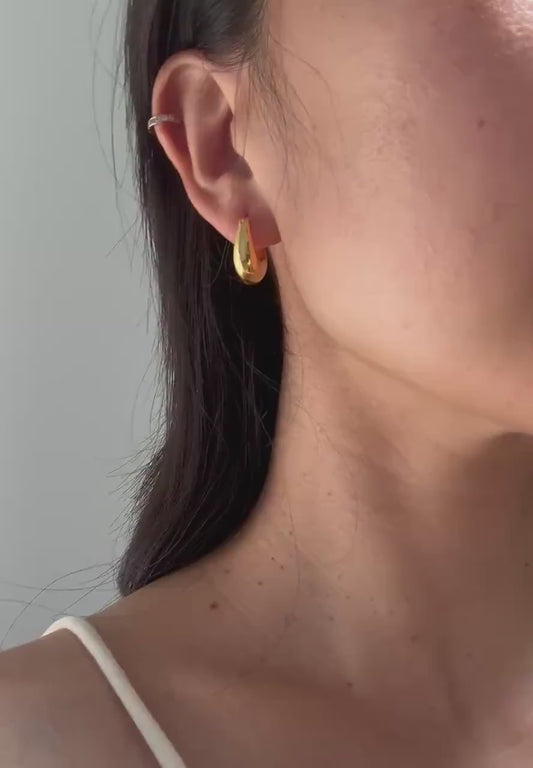 18k Solid Gold Brook Hoop Earrings: Bold Timeless Statement