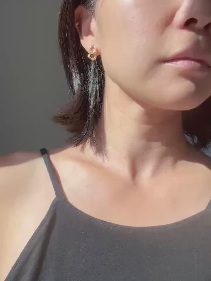 18k Solid Gold Interlocking Loop Isabella Earrings